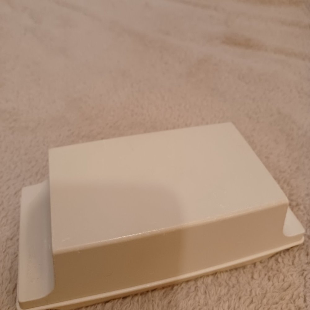 Tupperware Butter Dish - Picture 7 of 7